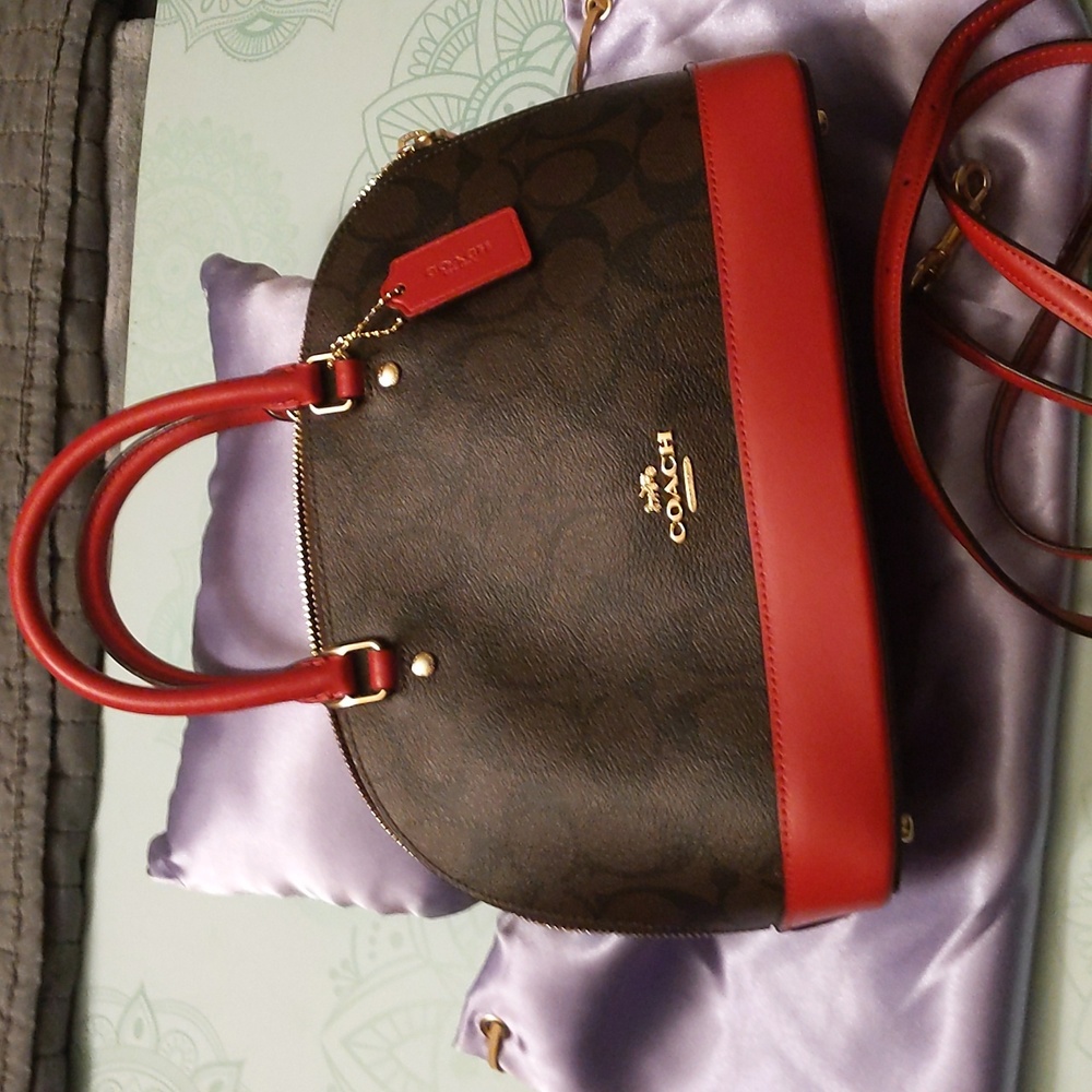 GUC Coach Small Dome bag in brown and red